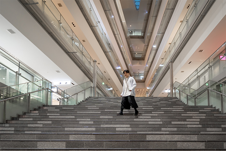 Feature 表参道ヒルズ年秋ビジュアル Newhere に込めた想い 表参道ヒルズ Omotesando Hills